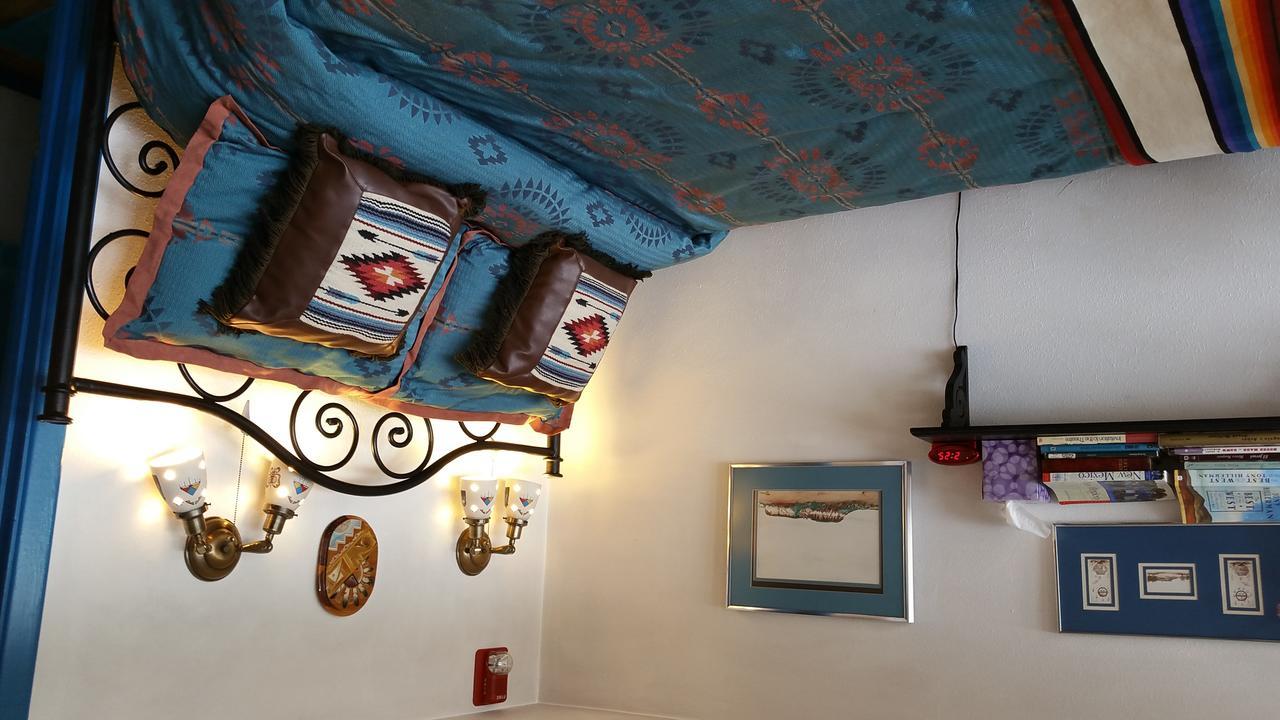 Inn At Halona Zuni Szoba fotó